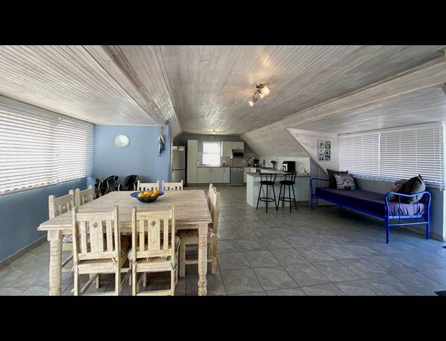 6 BEDROOM HOUSE FOR SALE IN DWARSKERSBOS
